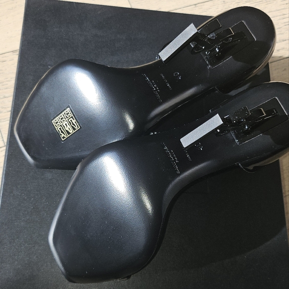 Saint Laurent Opyum Heel 110 in Patent Leather NWT - Picture 4 of 9